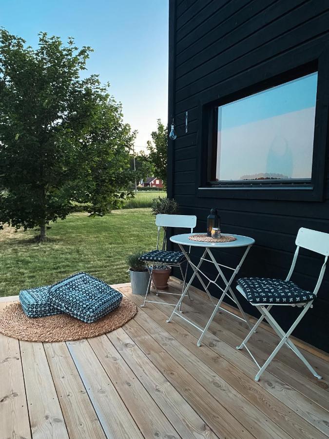 Field View Cabin Orebro Exterior photo